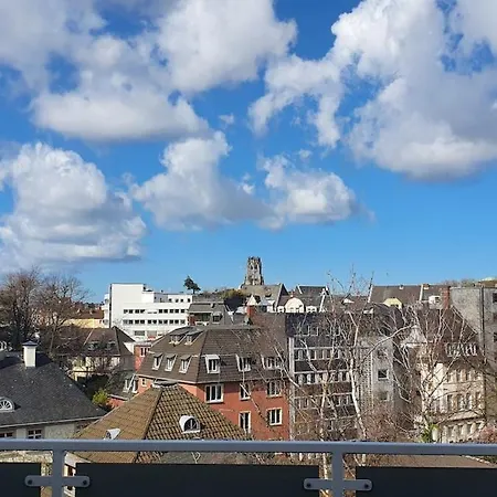 Penthouse Mit Blick Ueber Daecher Koelns Apartament